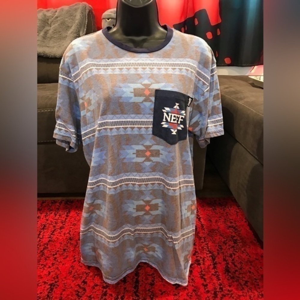 NEFF brand Aztec printed pocketed Tee Size XL